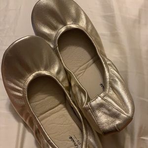 Storehouse flats size 7, worn twice only